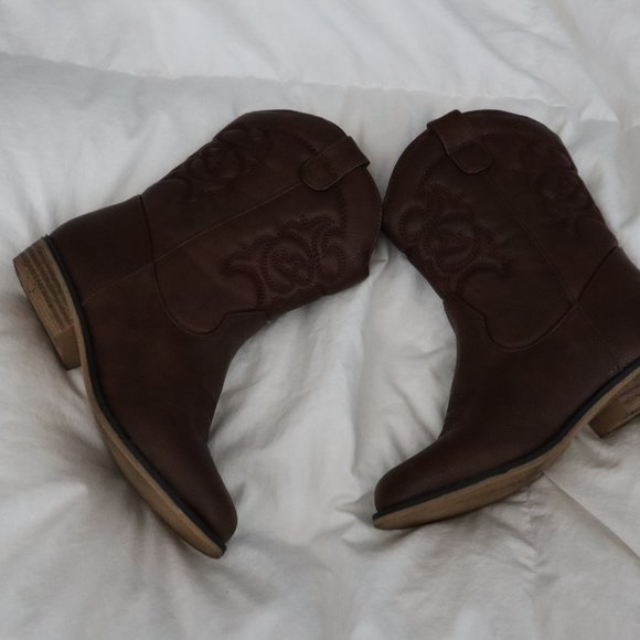 Cat & Jack Memphis Boots - Picture 2 of 7